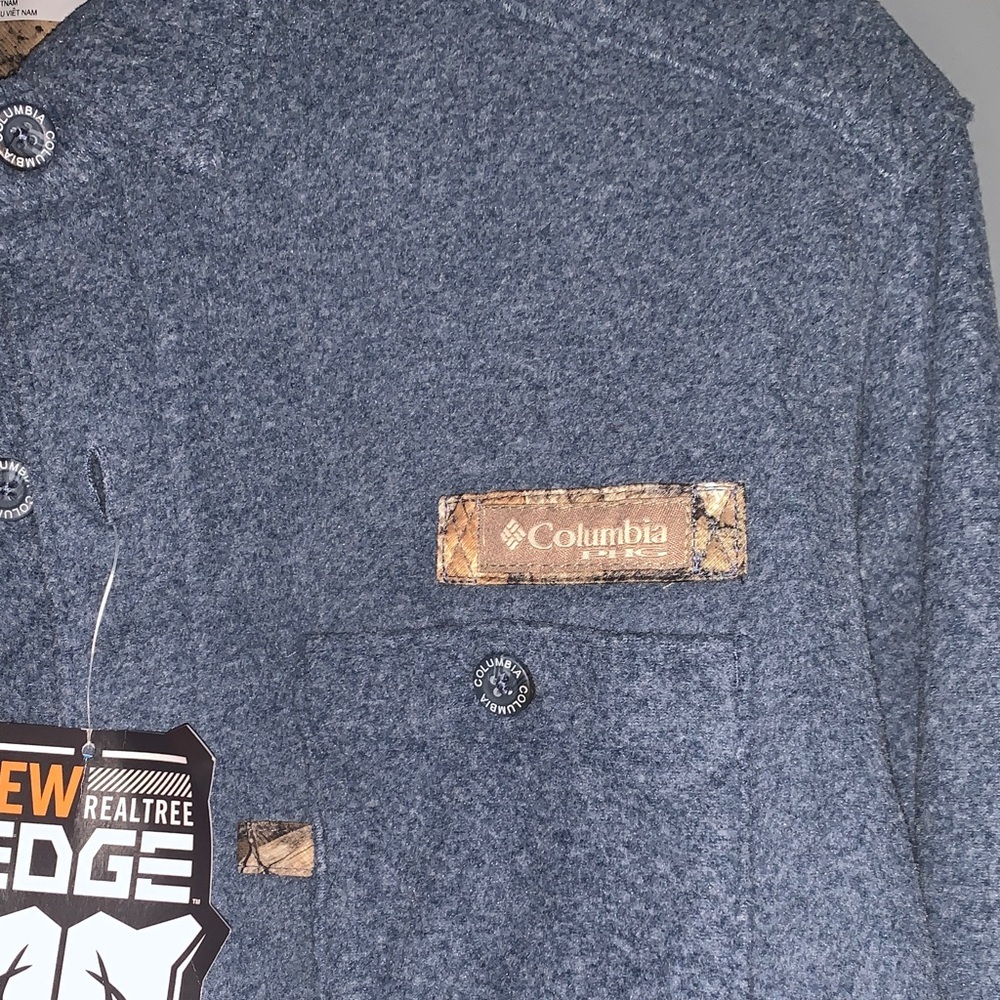 Columbia Blue Long Sleeve Sweater/Shirt - Picture 4 of 6